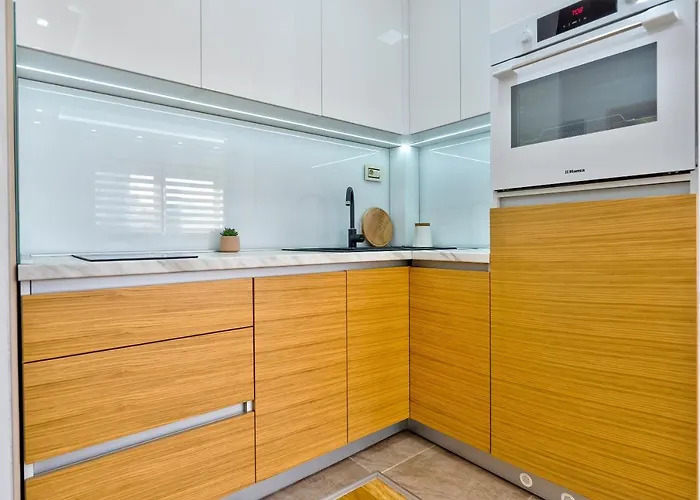 Beli Hrast Lux 아파트 *